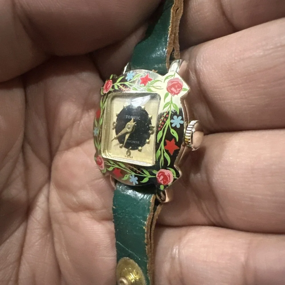 Working Vintage Torvic Ladies Floral Watch Swiss Made Manual Wind 23mm Run